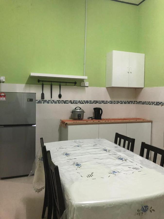 afza homestay Sura free unifi Kampong Sura Masjid Luaran gambar